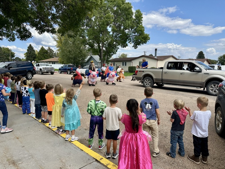 Homecoming Parade • 2025 #plainsmenpride #hoco2025