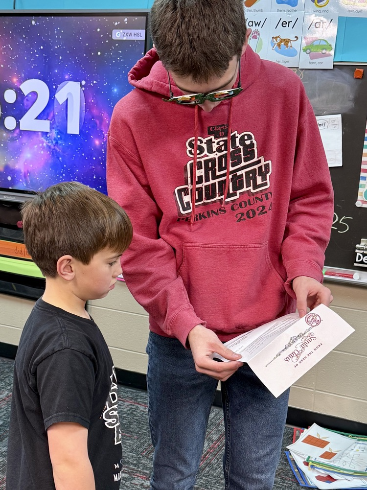The 1st Graders wrote letters to Santa. Ms. Baumfalk’s Creative Writing students delivered Santa’s responses to the students. 🎅 #plainsmenpride