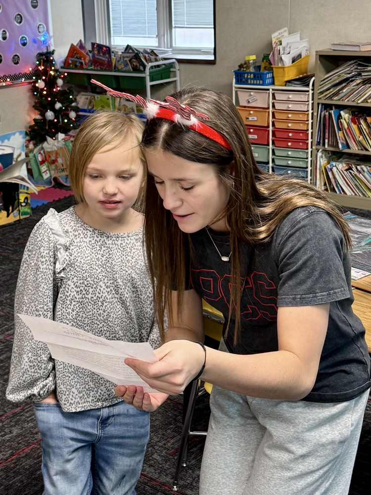 The 1st Graders wrote letters to Santa. Ms. Baumfalk’s Creative Writing students delivered Santa’s responses to the students. 🎅 #plainsmenpride