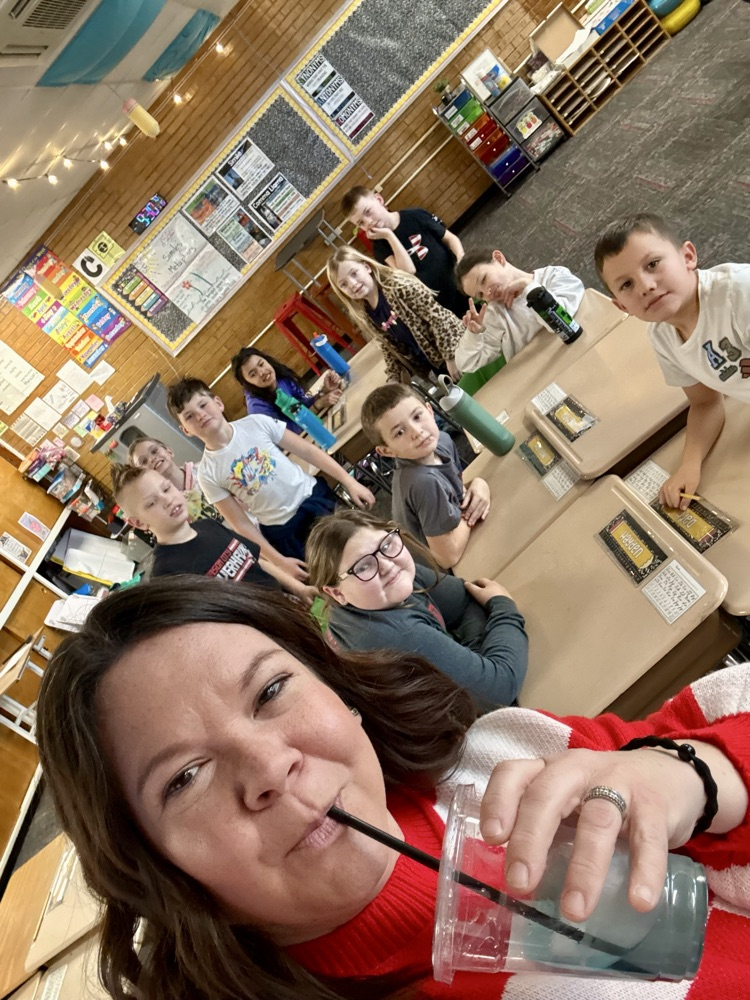 What a treat! Thanks to the PC Staff Morale Committee for organizing, Little Bluestem for making and Adams Insurance Advisors for paying for drinks for all @PCS_Pride staff members. This was a great way to start the day! #plainsmenpride