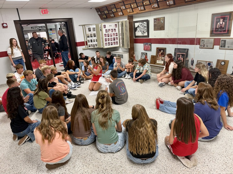 The 7-12 Class Officers are meeting with their peers to strategize for this afternoon’s class STEAM station challenges.   #plainsmenpride 