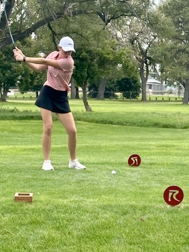Girls Golf @ River’s Edge North Platte, NE ⛳️ #plainsmenpride