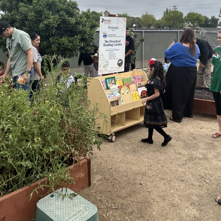 Happy Harvest garden library