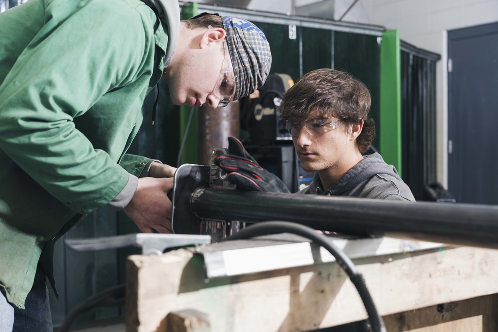 Commodore Manufacturing Students