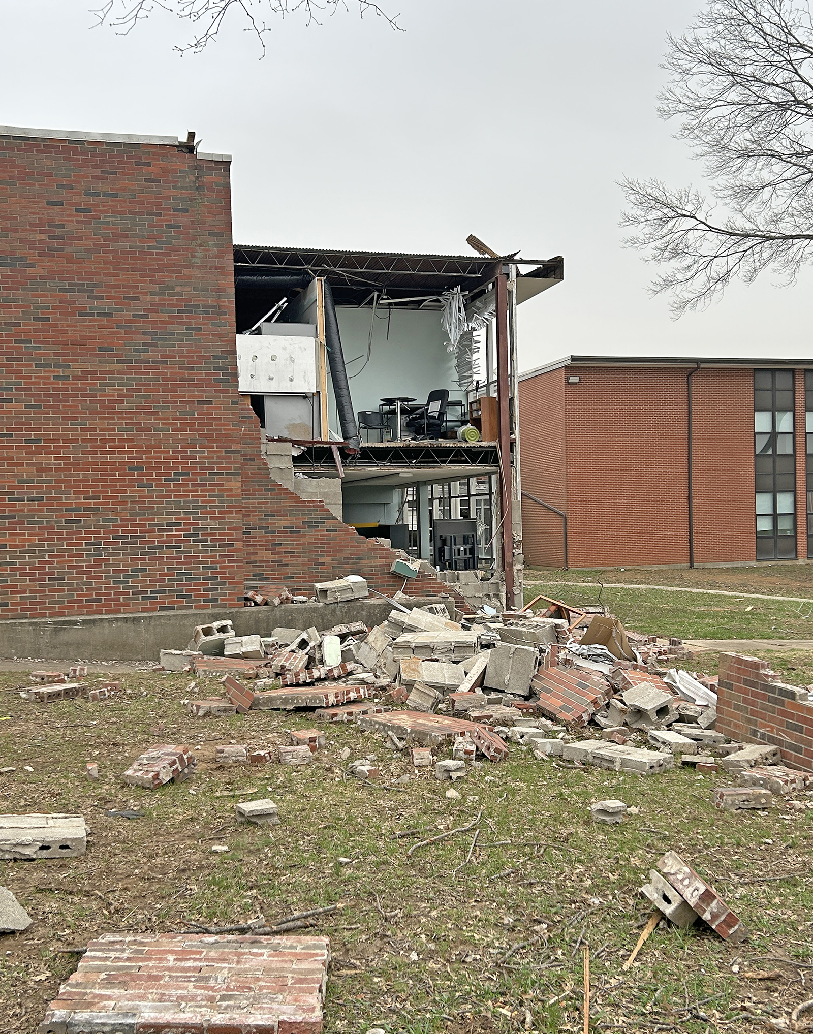 District 32 schools experienced extensive storm damage | Perry