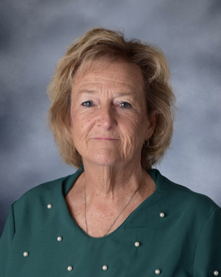 Nancy Voelker Headshot