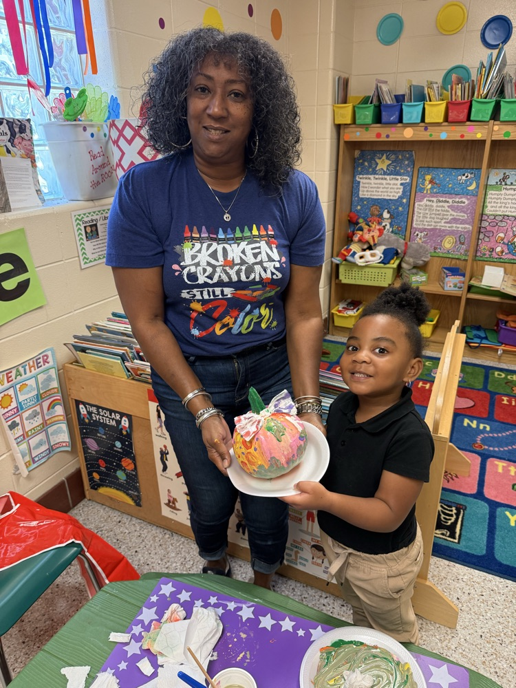 PreK pumpkin painting activity at RCH on Oct 22