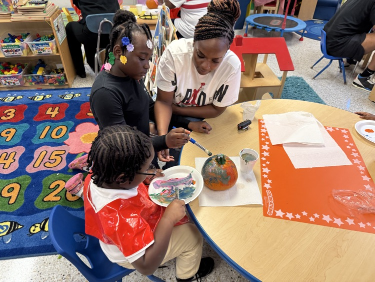 PreK pumpkin painting activity at RCH on Oct 22
