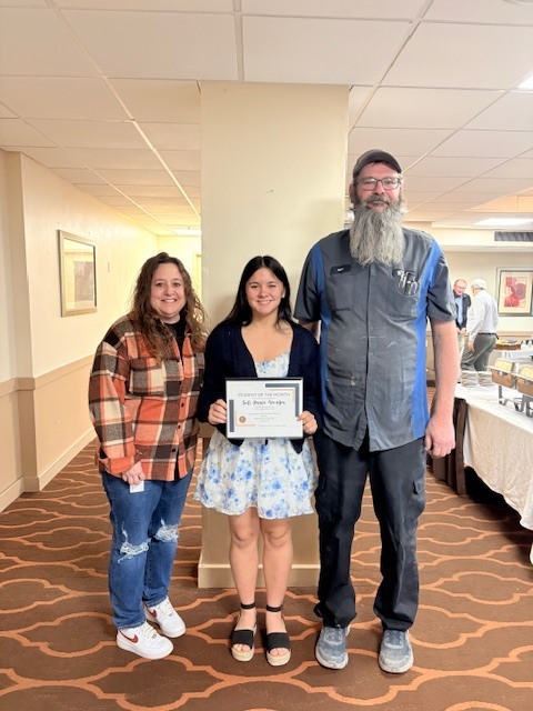 Sofi Amaya and Family