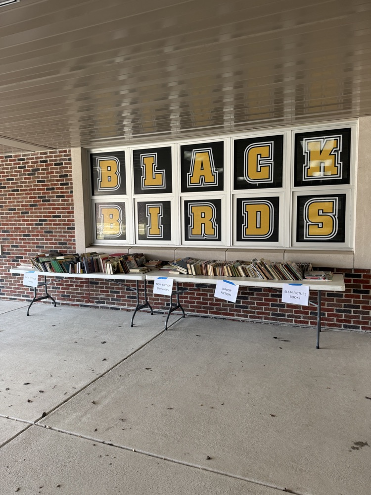free books under awning
