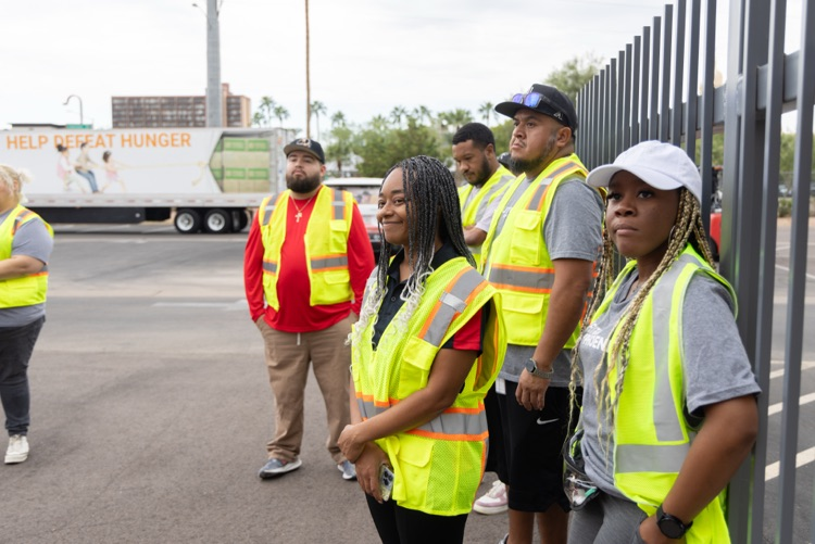 feed the children food distribution
