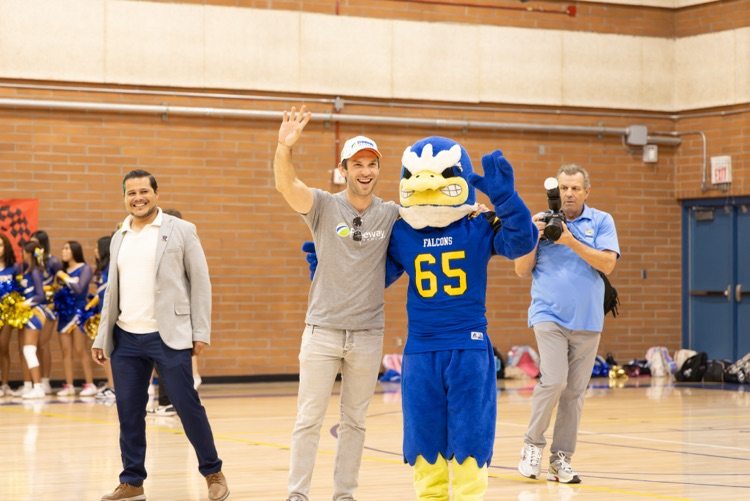 Daniel Suárez assembly