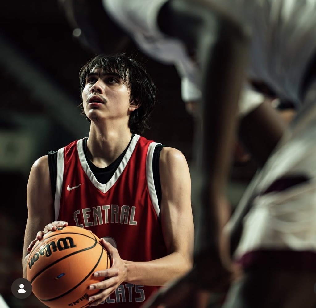 Central's basketball player