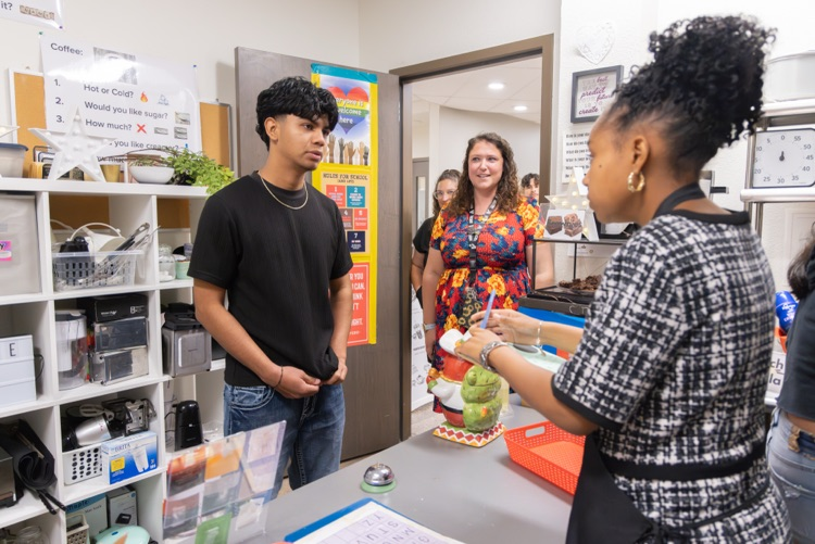 student orders in cafe