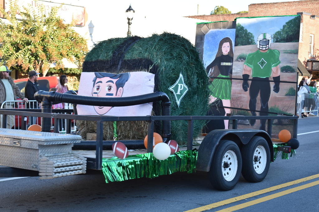 Homecoming Parade with HCES.