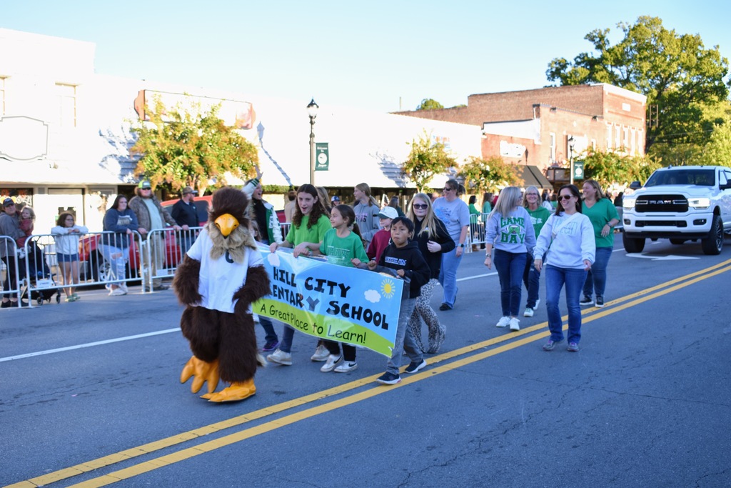 Homecoming Parade with HCES.