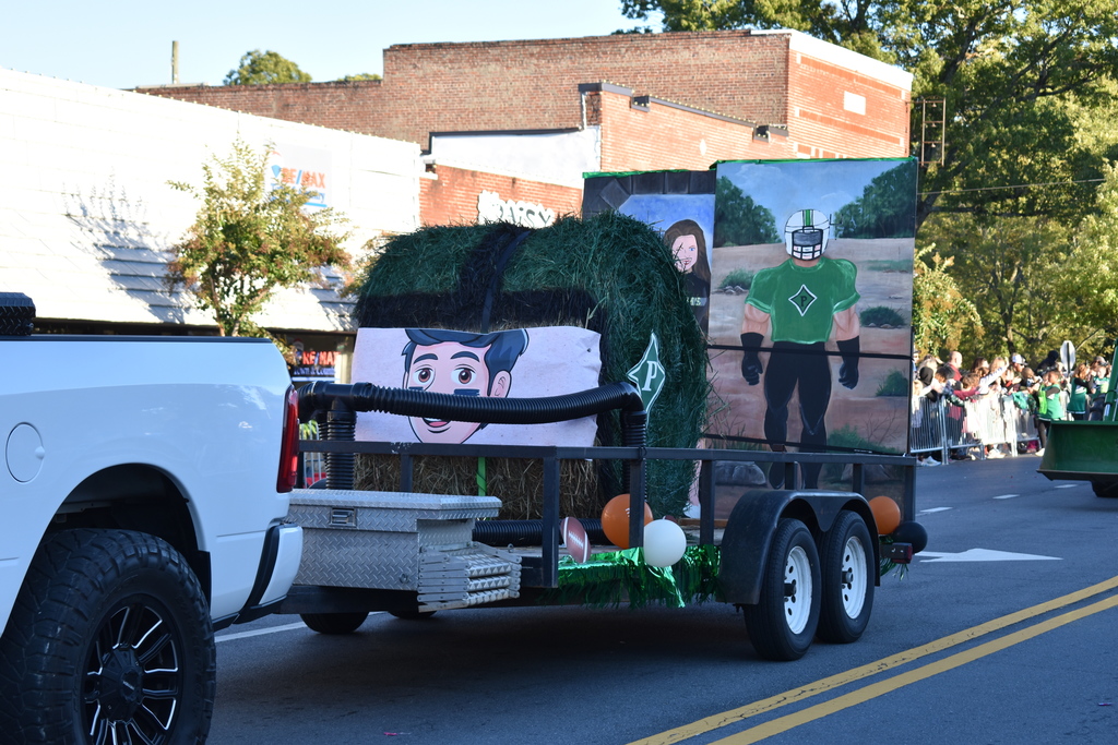 Homecoming Parade with HCES.