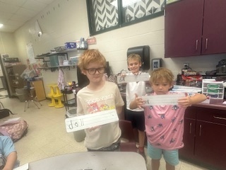 Spelling in Mrs. Shealey's class.