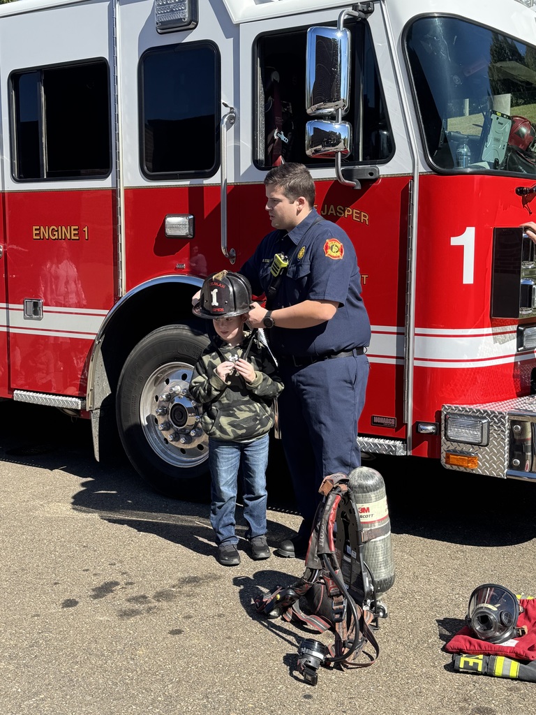City of Jasper Fire Department visits with kindergarten.