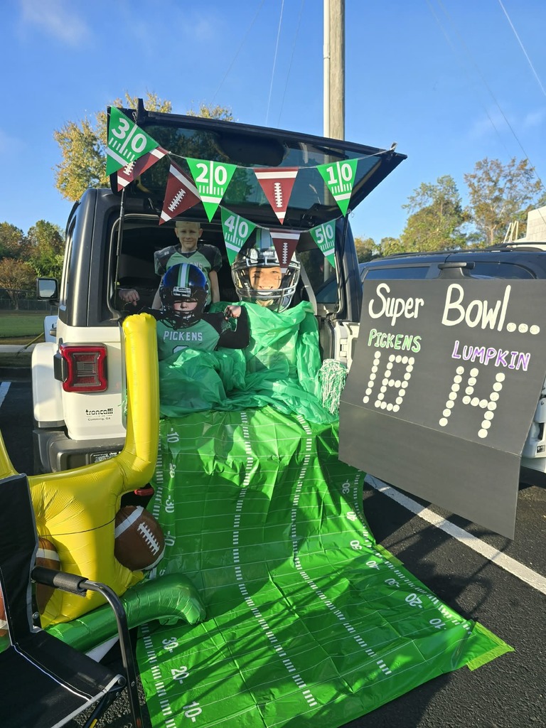 Trunk or Treat decorated as football theme