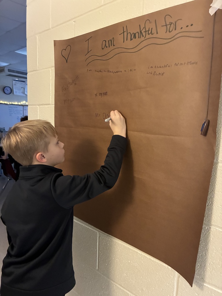 Mrs. Connelly's class: Writing s'more paragraphs, thanking Veterans, and celebrating Unit 3 Reading Log winners!