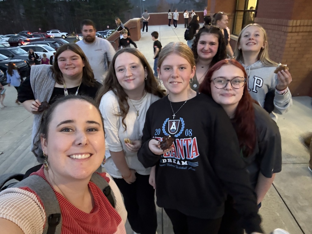 Mrs. Tolar and Chorus Students