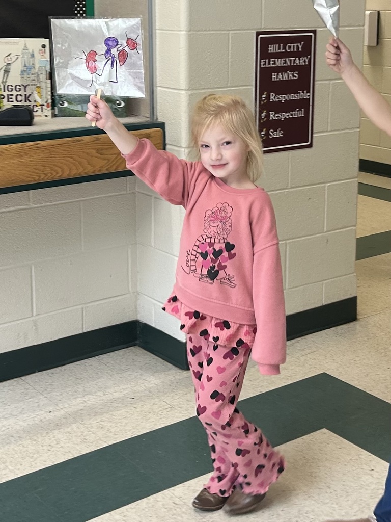 Thanksgiving Balloon Parade with kindergarten.