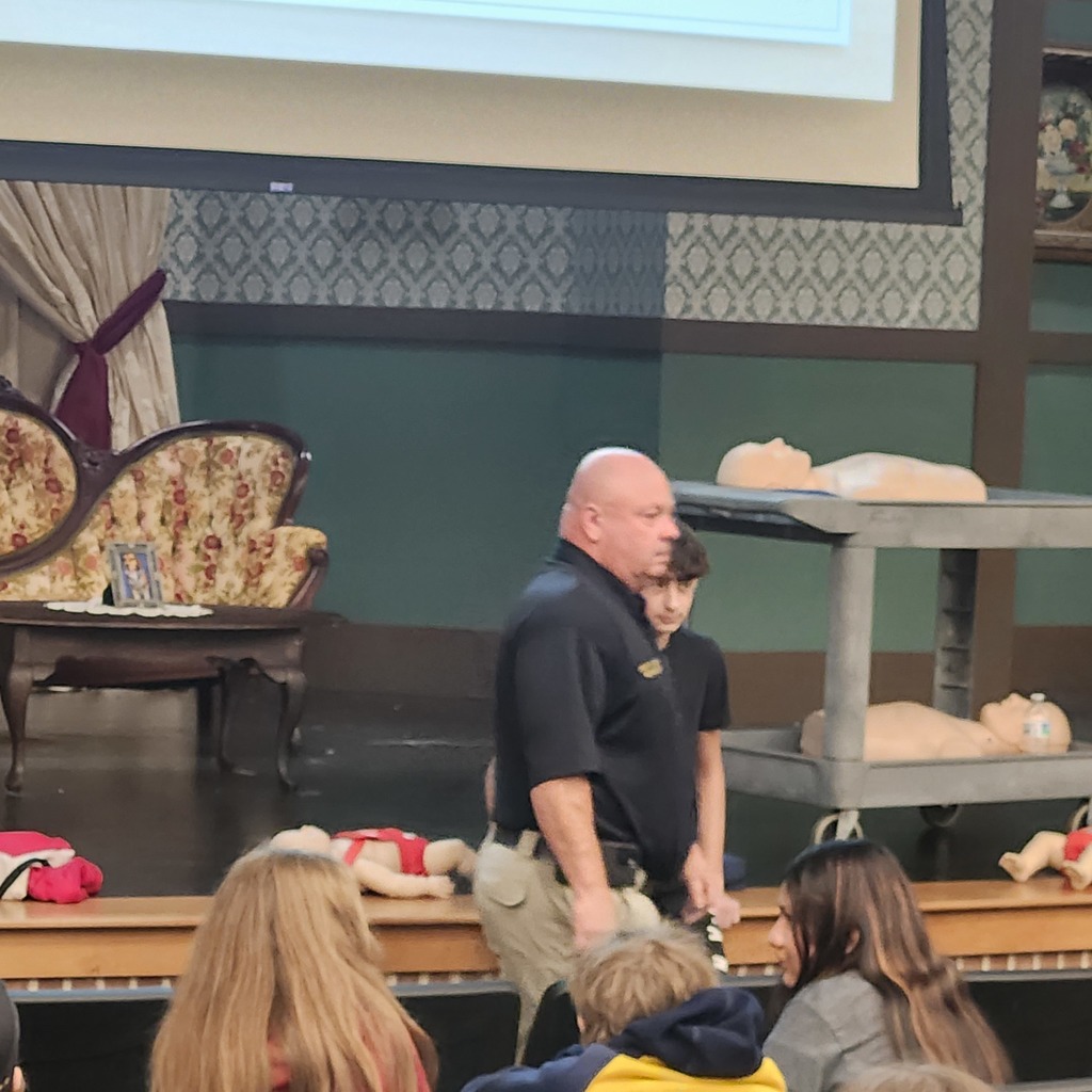 7th Grade Science students learn CPR