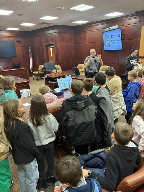 Fourth Grade visiting the Pickens County Court House.