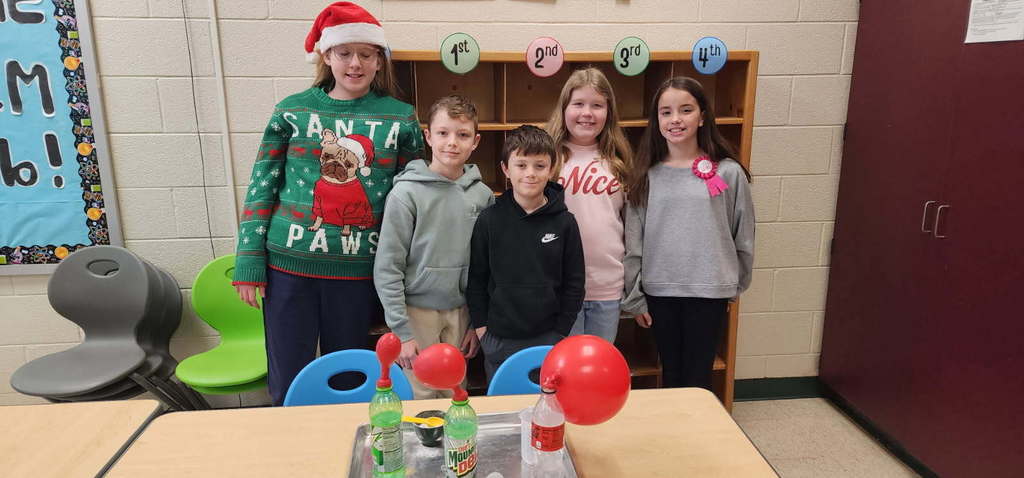 Grinch chemical reaction in Computer/STEM lab.