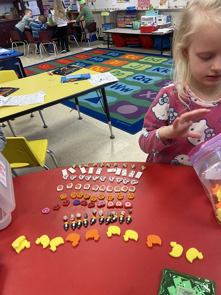Mrs. Gartrell's classroom for the 100th day!