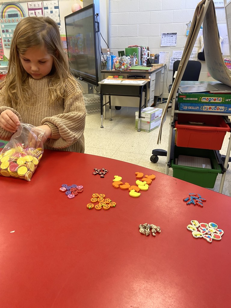 Mrs. Gartrell's classroom for the 100th day!