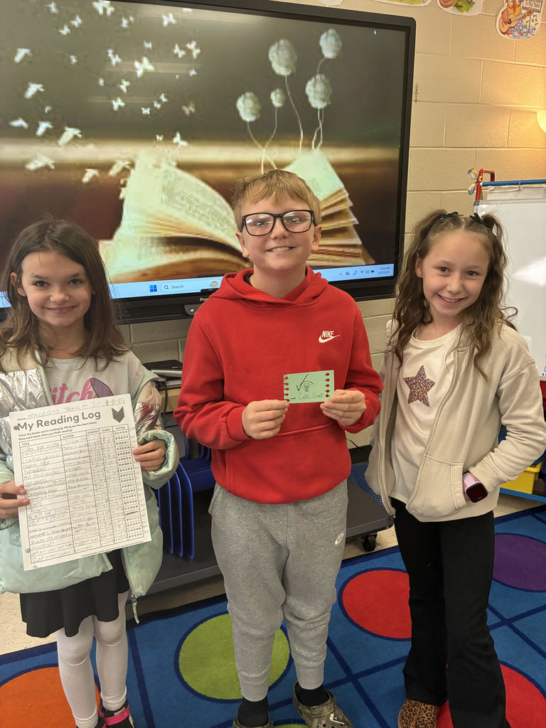 Mrs. Connelly's 4th-grade ELA working hard.