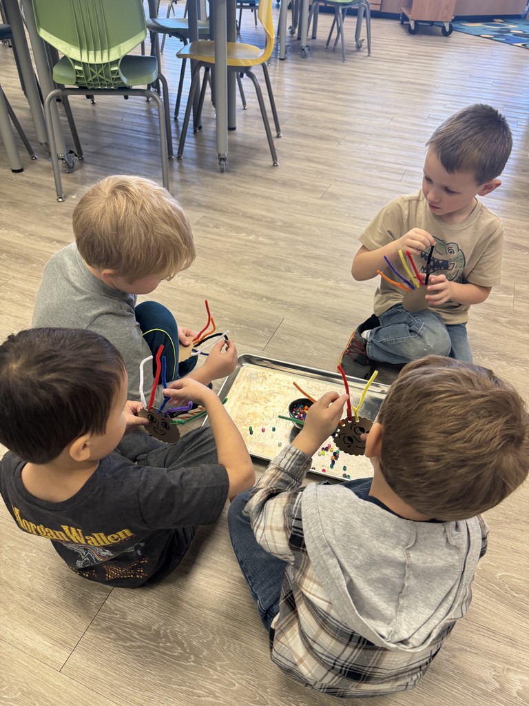 Mrs. Everett's class in the media center.