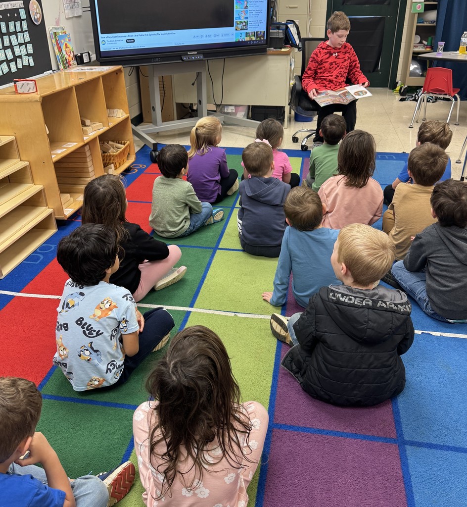Literacy Spotlight: Rhett turned his DoJo points into something special! 📚✨ He recently cashed in his points to read a book to his little brother’s Pre-K class, sharing his love of reading and setting a great example for our younger Hawks.