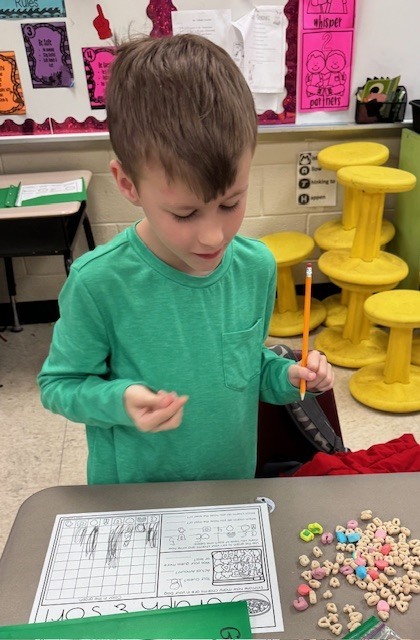 Lucky Math! 🍀 Mrs. Sultan's first-grade math students graphed Lucky Charms today! What a smart and tasty way to learn about graphing!