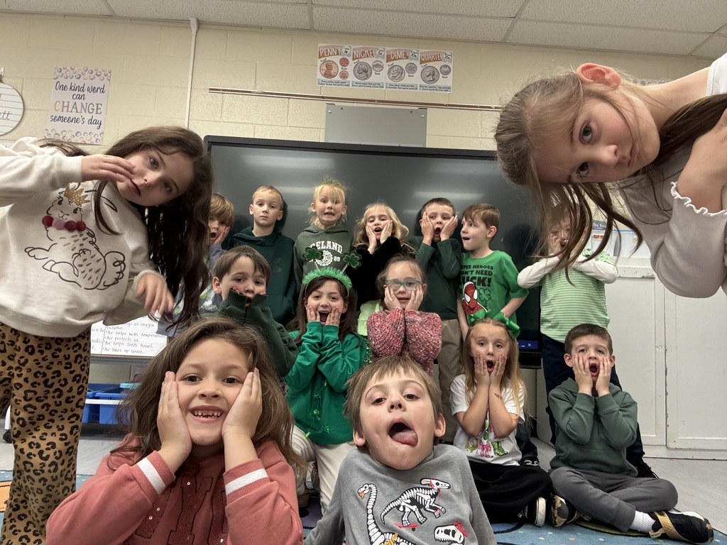 group of students some students are making silly faces