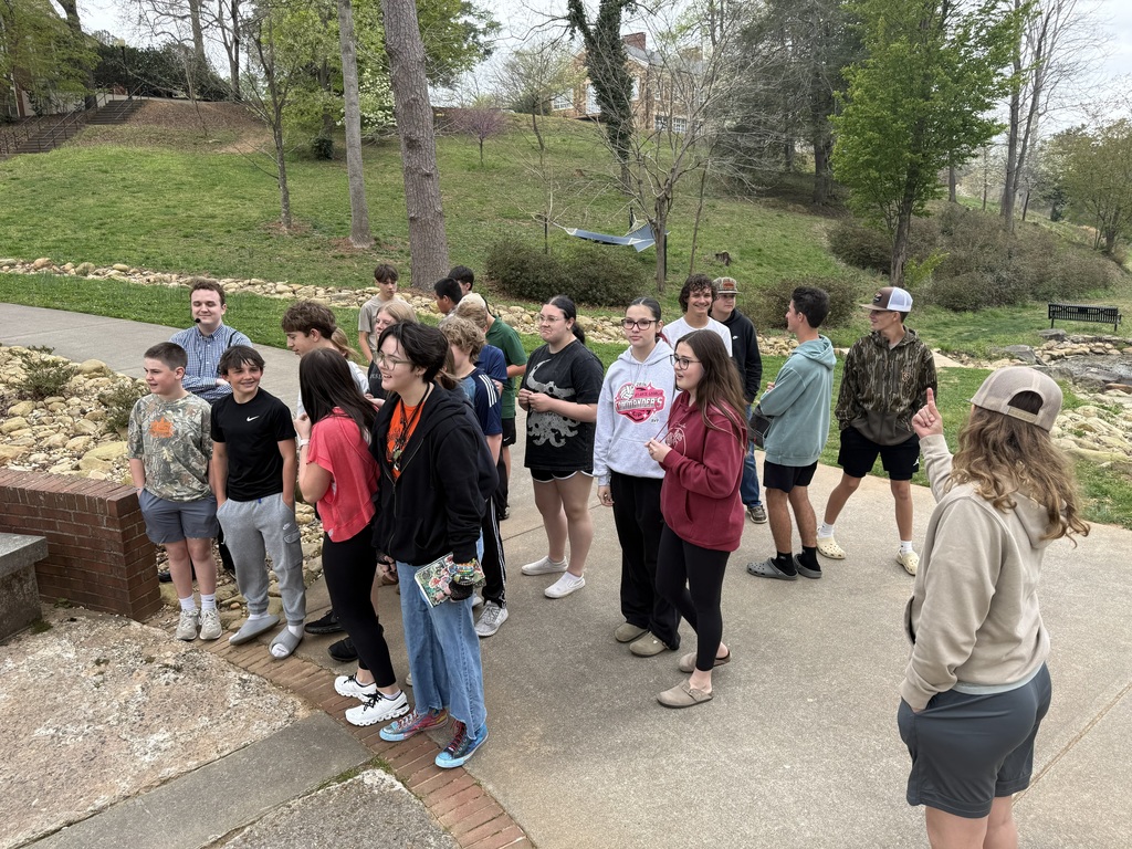 Group od students on a sidewalk