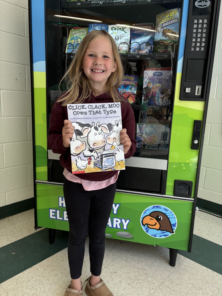 Woo-hoo! We have another kindergartner to celebrate for mastering her sight words!  Congratulations to Raelynn from Ms. Jenkins’ class on your awesome reading—keep up the great work!