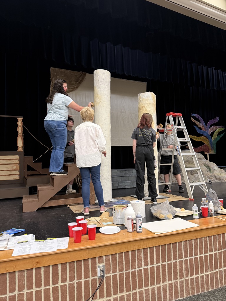 Students working on columns