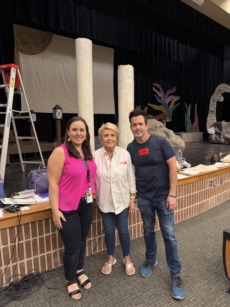 Mrs. Tolar, Ms. Warner and another volunteer