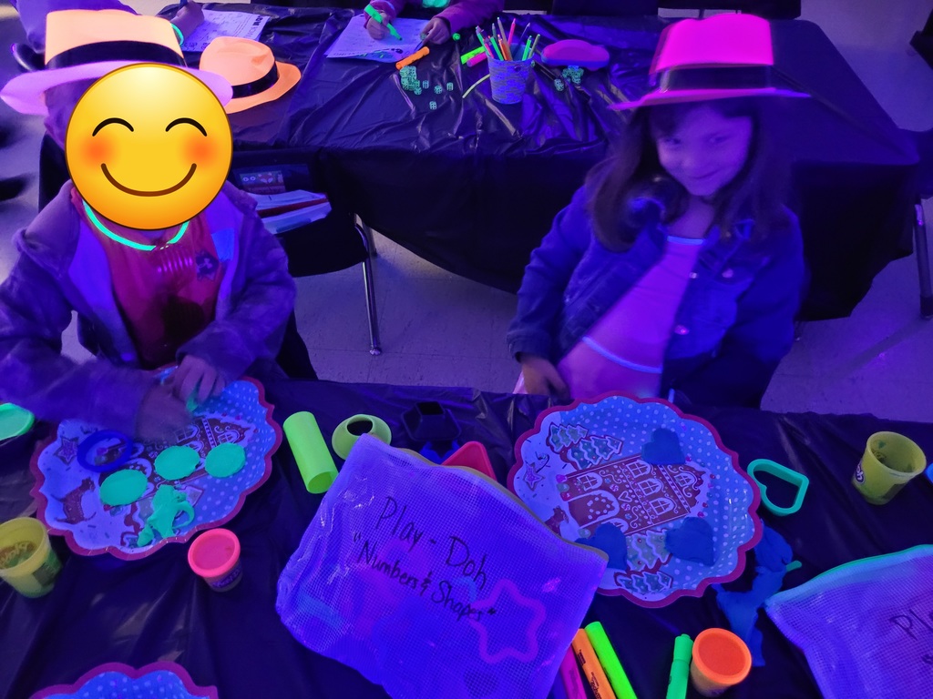 Mrs. Dilbeck’s kindergarten class had a fabulous “G” Day for their A–Z Countdown!
