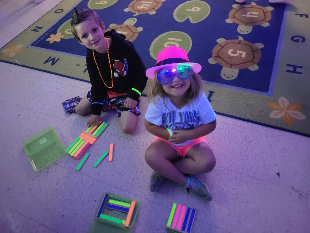 Mrs. Dilbeck’s kindergarten class had a fabulous “G” Day for their A–Z Countdown!