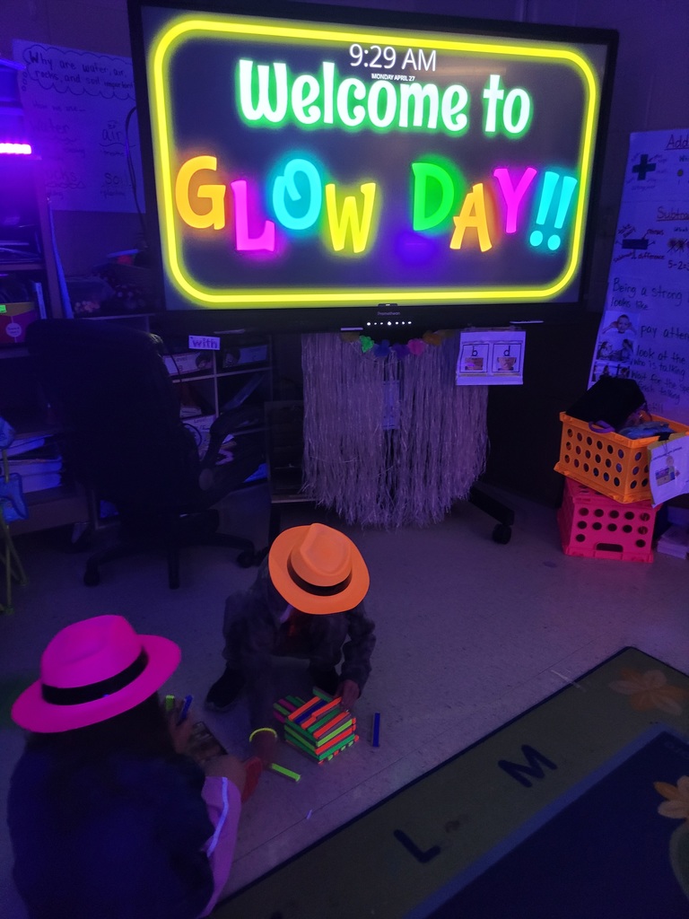 Mrs. Dilbeck’s kindergarten class had a fabulous “G” Day for their A–Z Countdown!