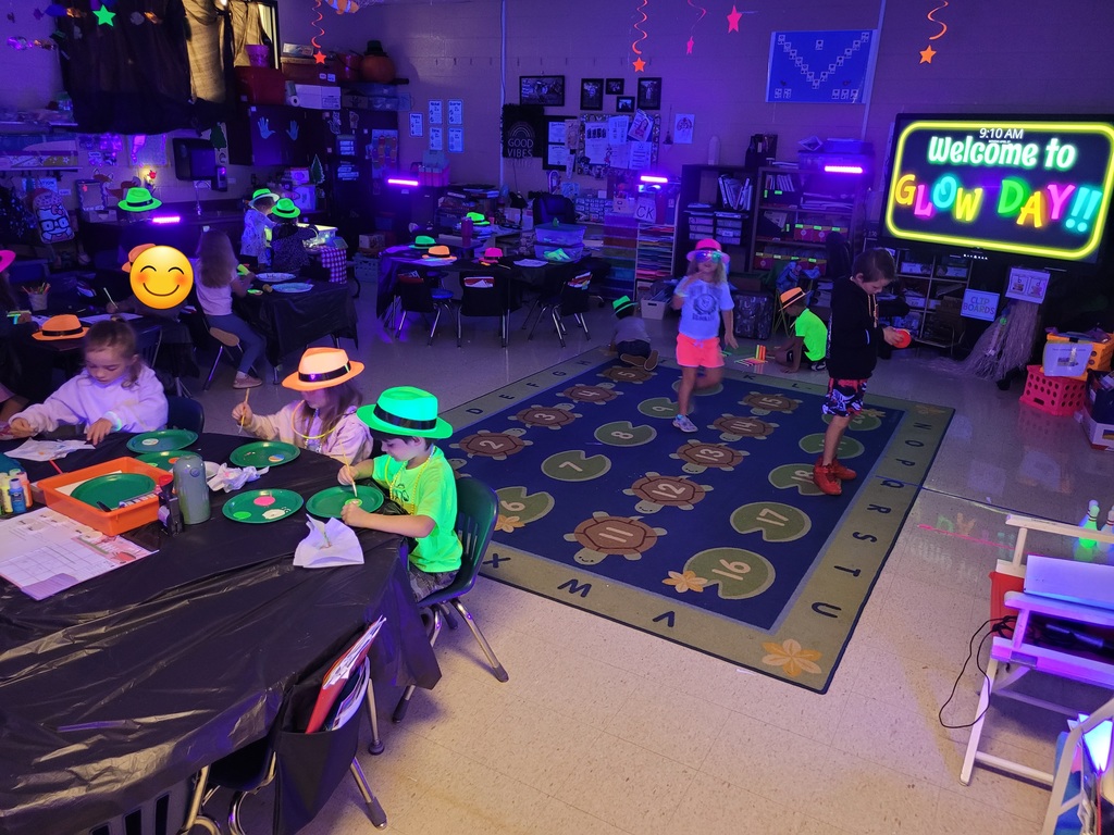 Mrs. Dilbeck’s kindergarten class had a fabulous “G” Day for their A–Z Countdown!
