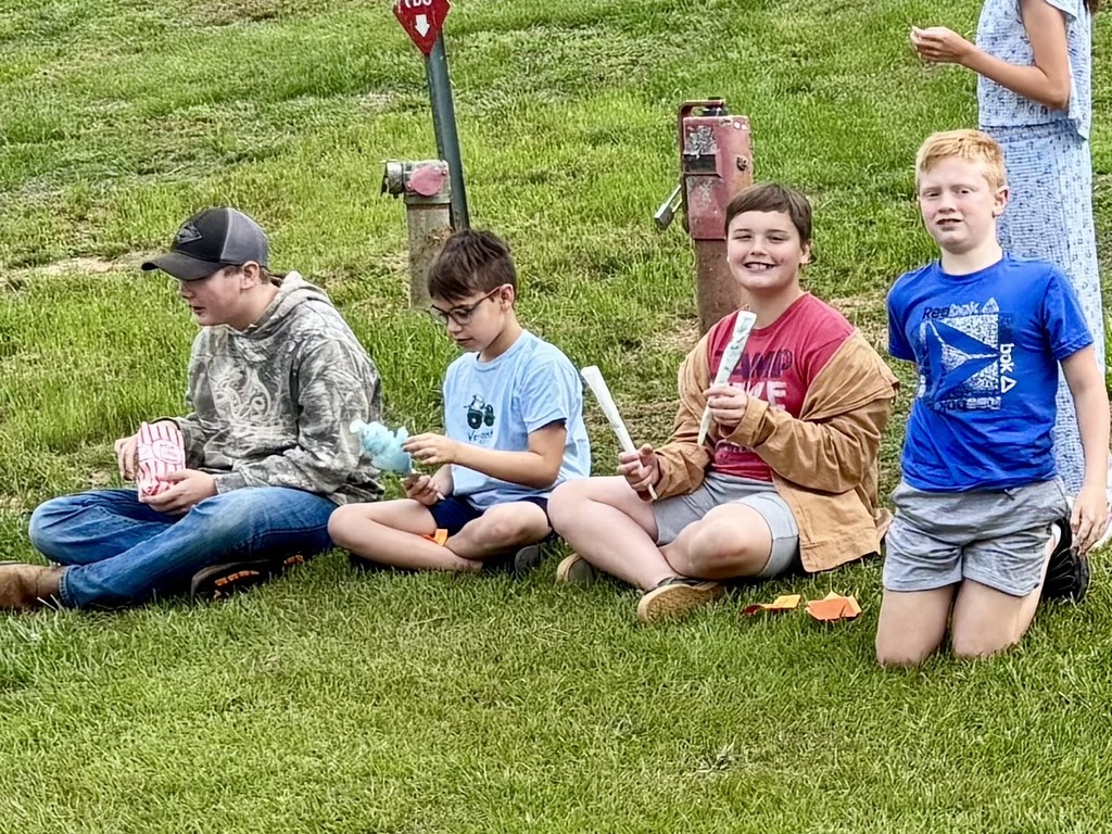 State testing is officially over, and it was time to celebrate our amazing third and fourth graders yesterday and all of their hard work with a good old-fashioned carnival! 