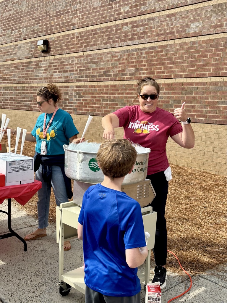 State testing is officially over, and it was time to celebrate our amazing third and fourth graders yesterday and all of their hard work with a good old-fashioned carnival! 