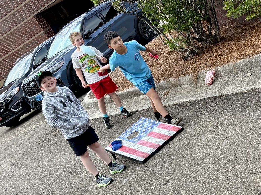 State testing is officially over, and it was time to celebrate our amazing third and fourth graders yesterday and all of their hard work with a good old-fashioned carnival! 