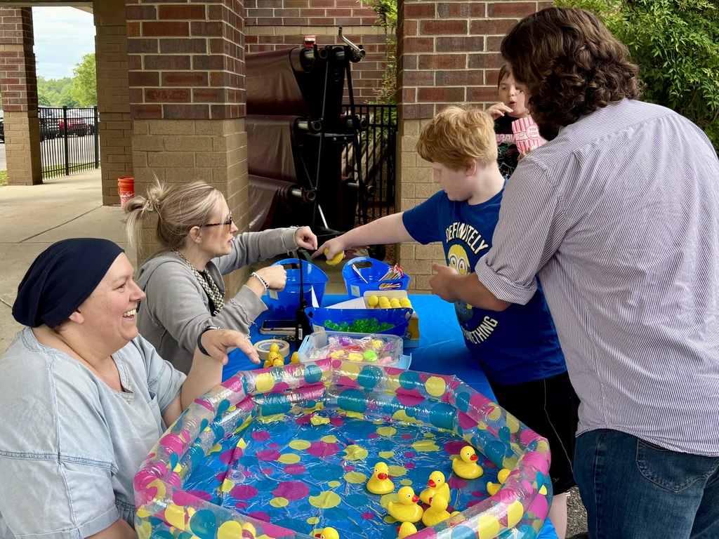 State testing is officially over, and it was time to celebrate our amazing third and fourth graders yesterday and all of their hard work with a good old-fashioned carnival! 