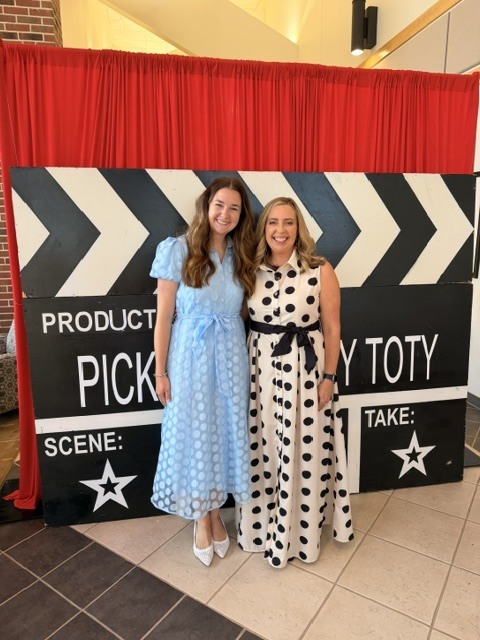 How fortunate we are to have Jennifer Connelly representing Hill City Elementary as our Teacher of the Year!   Tuesday night, PCSD honored all of the Teachers of the Year with a special gala celebration.